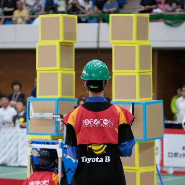 全国高等専門学校ロボットコンテスト2025東海北陸地区大会に豊田高専から2チームが出場しました。(2025/10/5)
